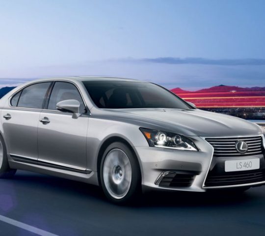 سيارة 4 ركاب مجهزة ومريحة